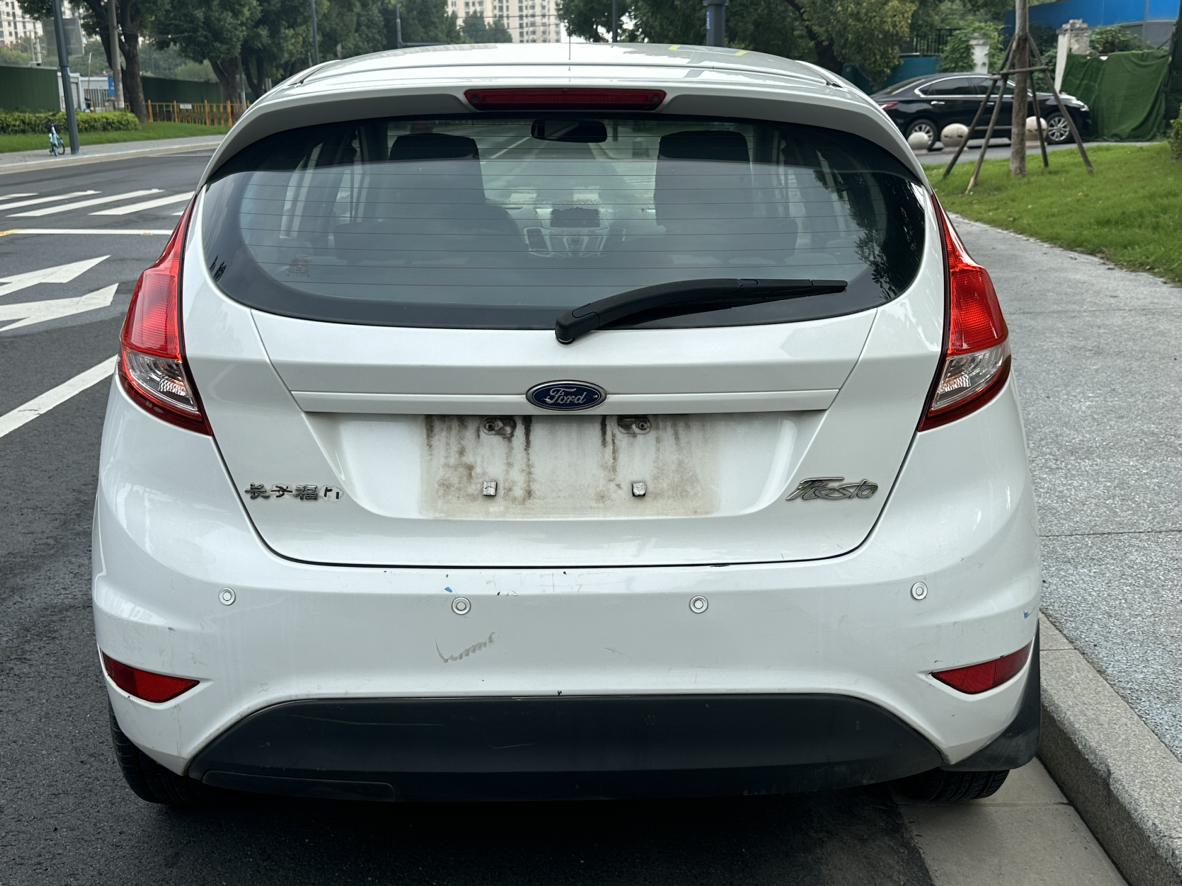 Ford Fiesta 2013 thumb 4