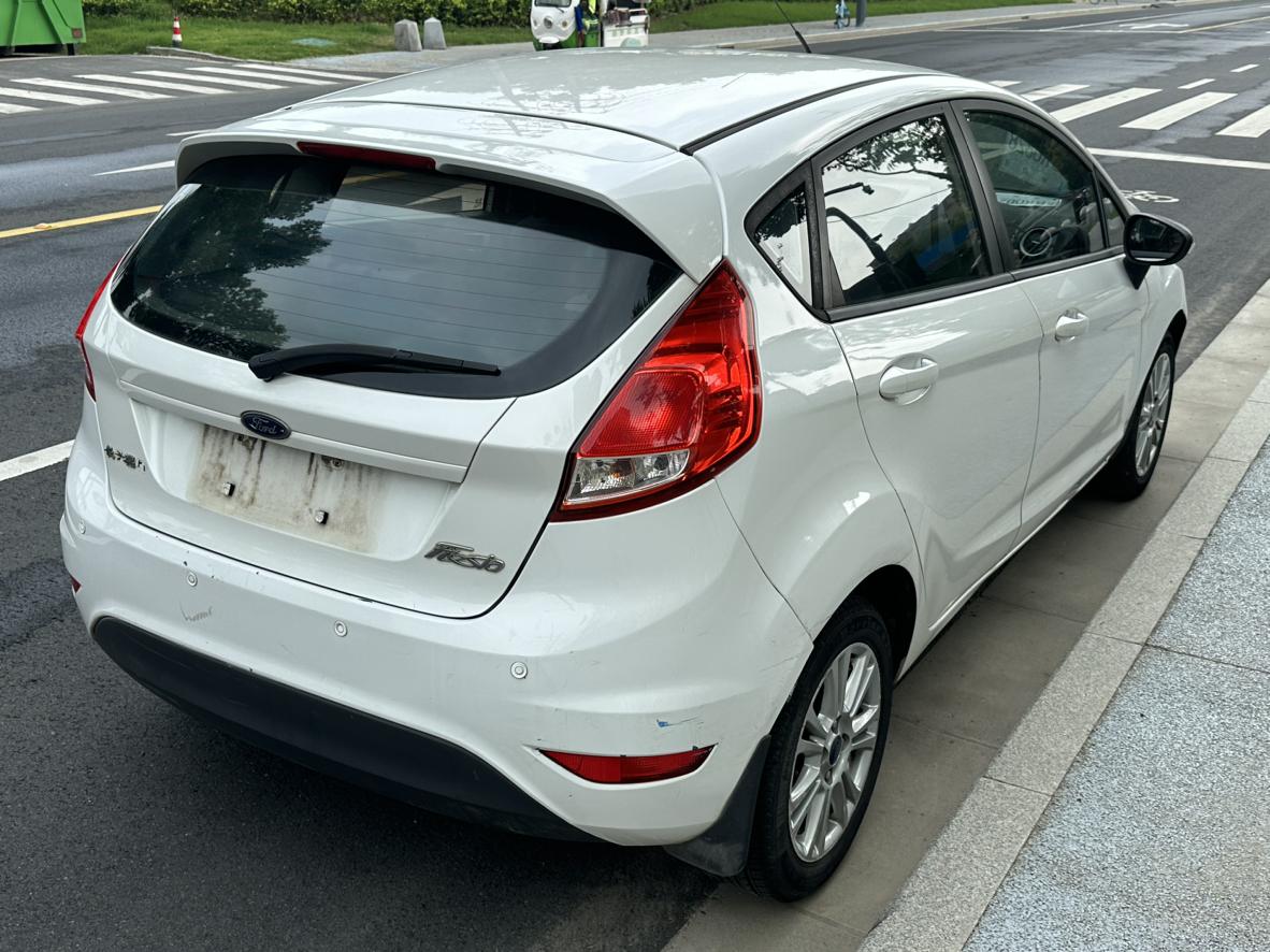 Ford Fiesta 2013 thumb 5