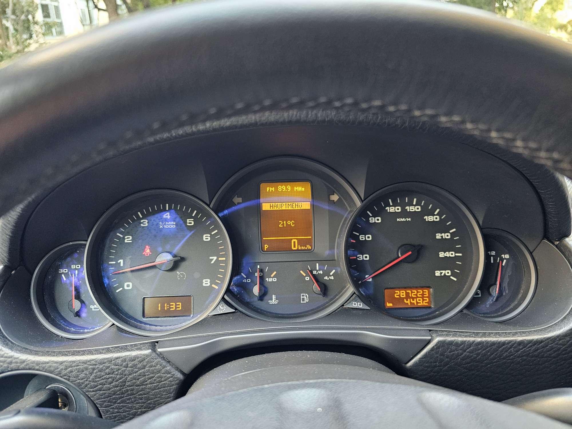 Porsche Cayenne 2010 thumb 12