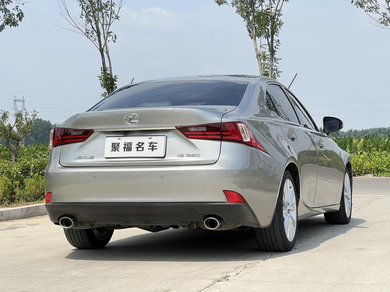 Lexus IS 2014 thumb 5