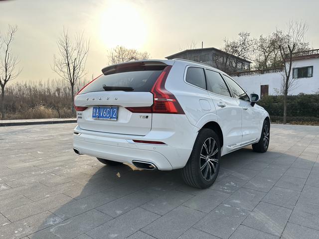 Volvo XC60 2021 thumb 2