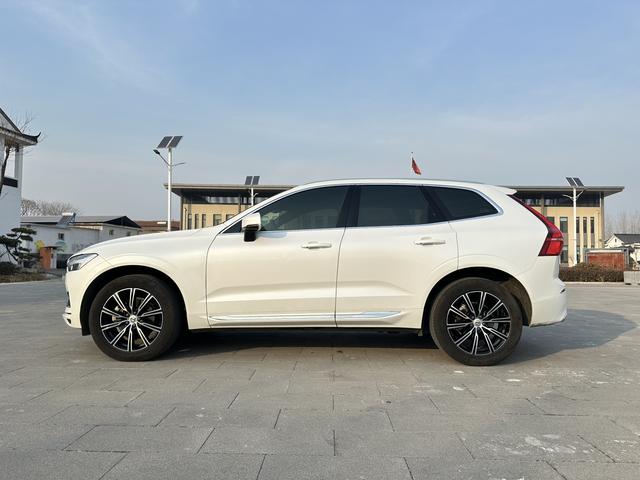Volvo XC60 2021 thumb 5
