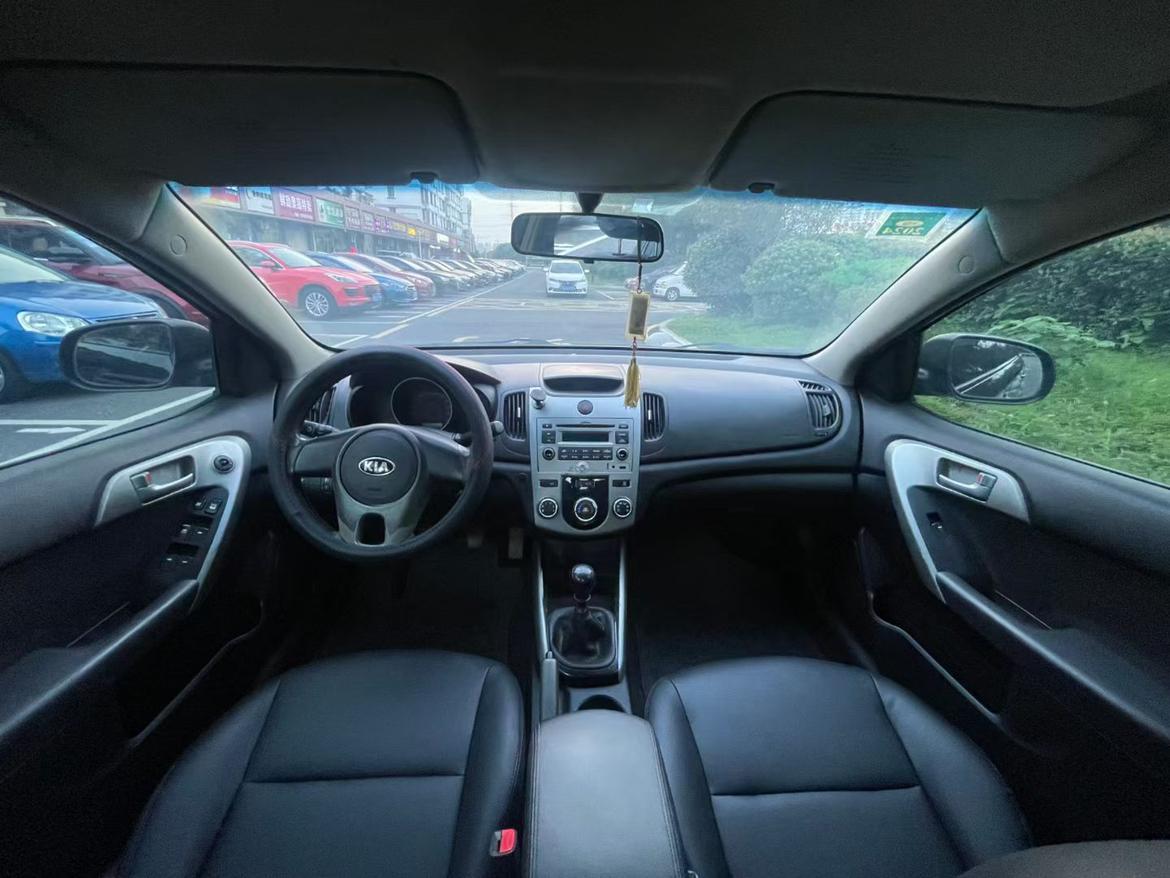 Kia Cerato 2014 thumb 5