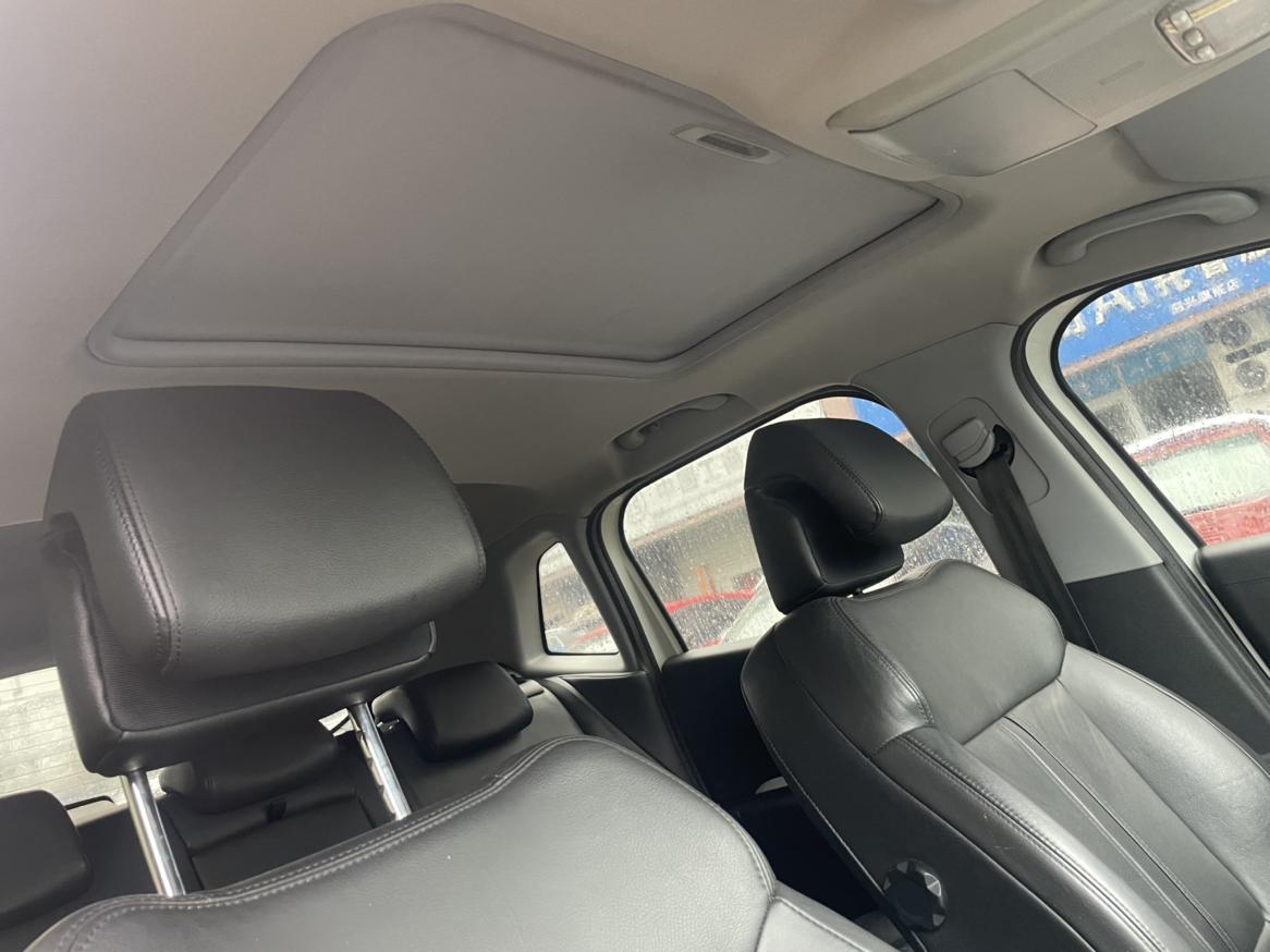 Peugeot 3008 2013 thumb 4