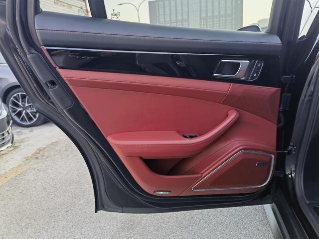 Porsche Panamera 2023 thumb 5