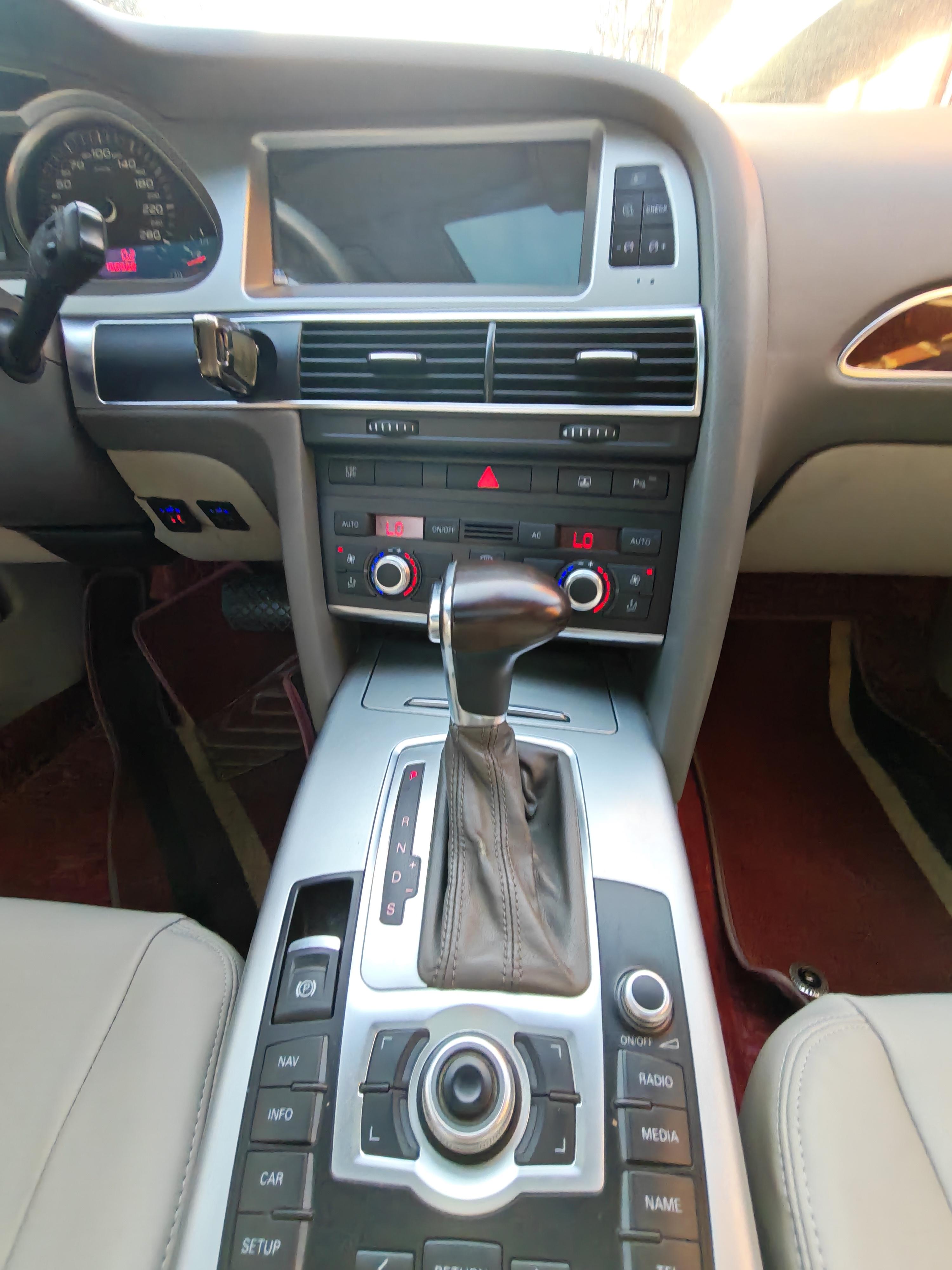 Audi A6 2013 thumb 11