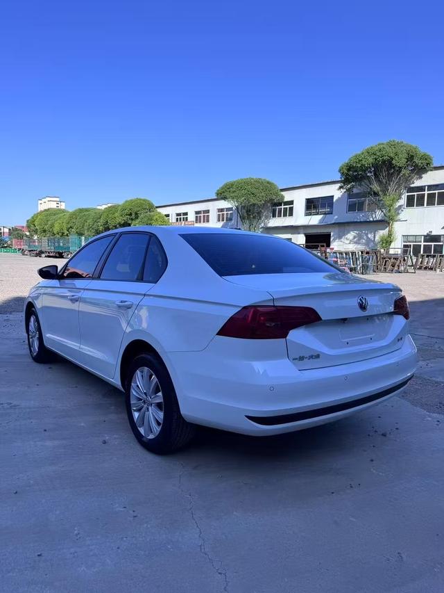Volkswagen Bora 2019 thumb 3