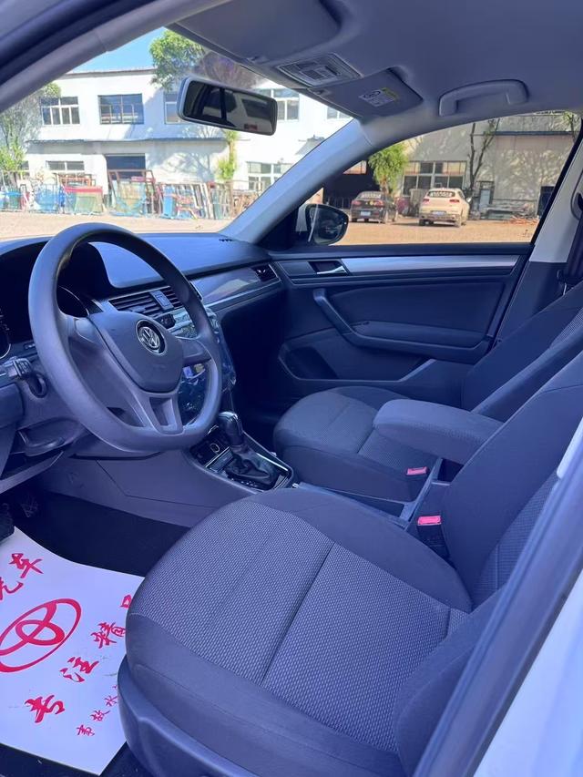 Volkswagen Bora 2019 thumb 4