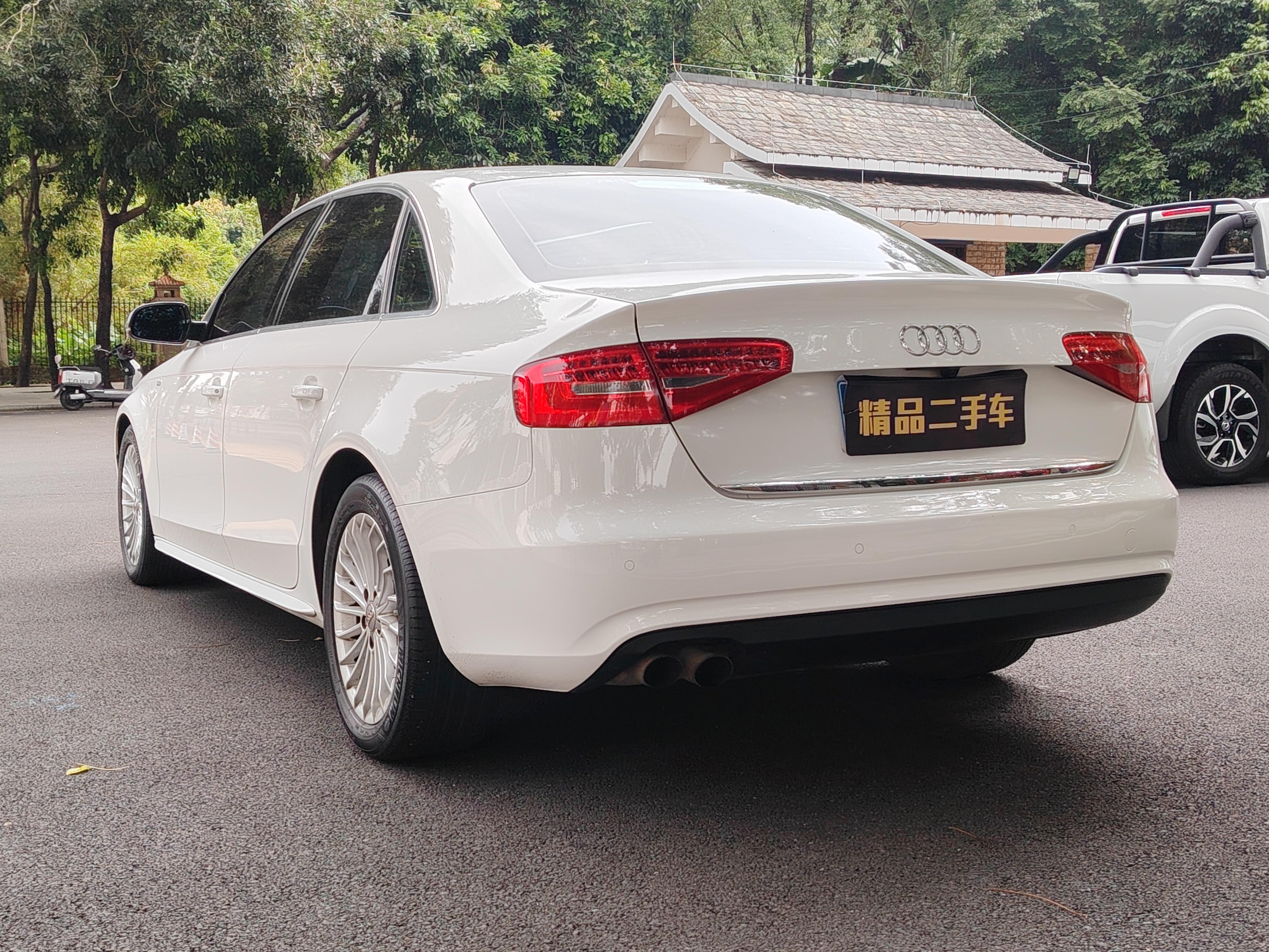 Audi A4 2015 thumb 2