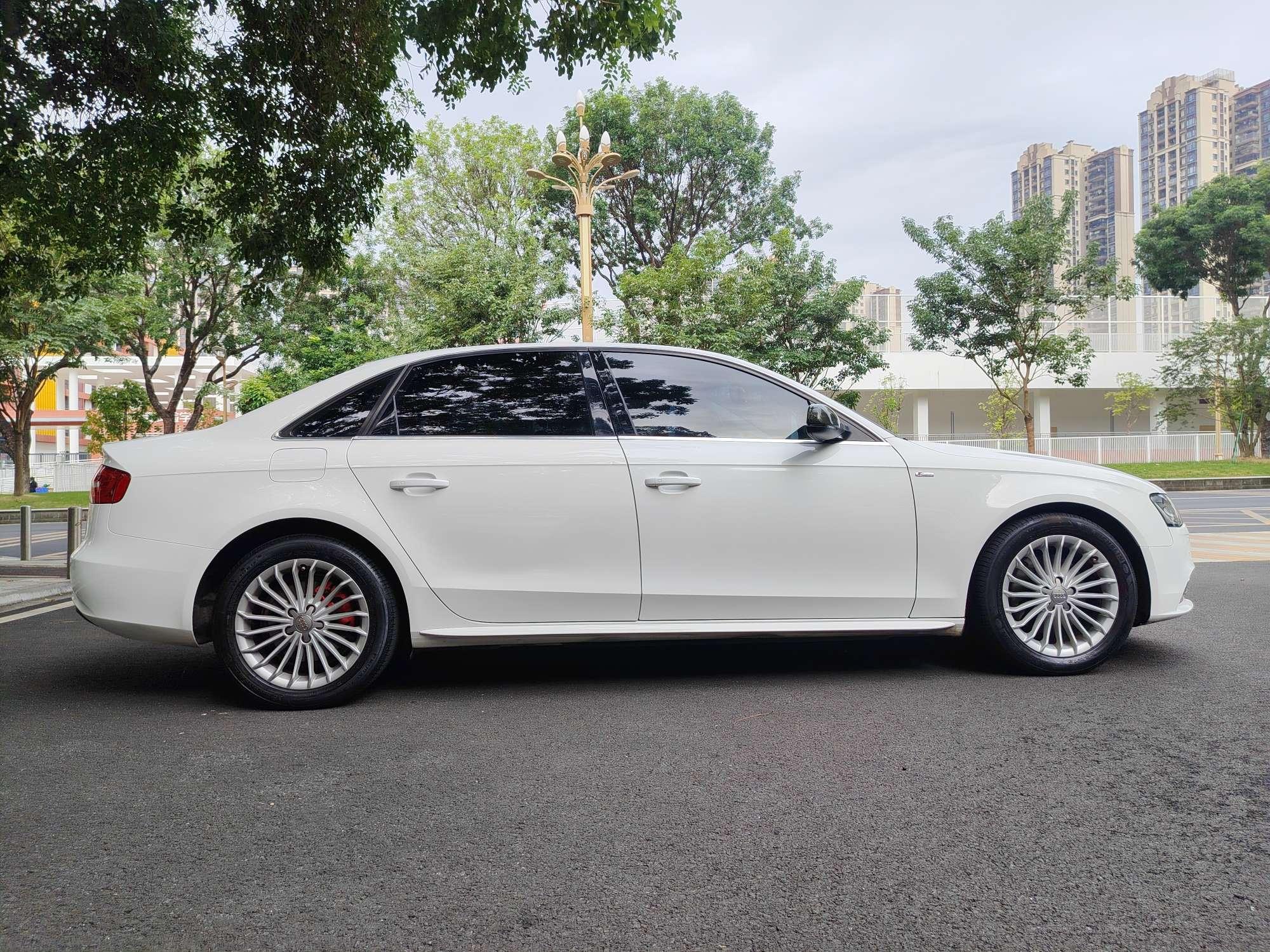 Audi A4 2015 thumb 4