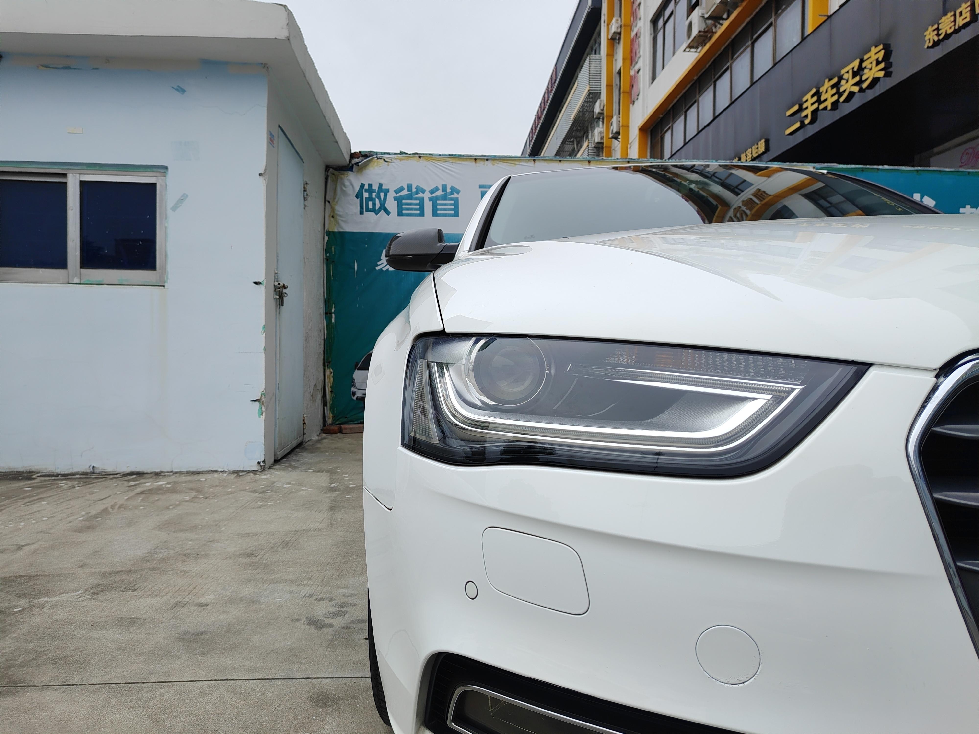 Audi A4 2015 thumb 5