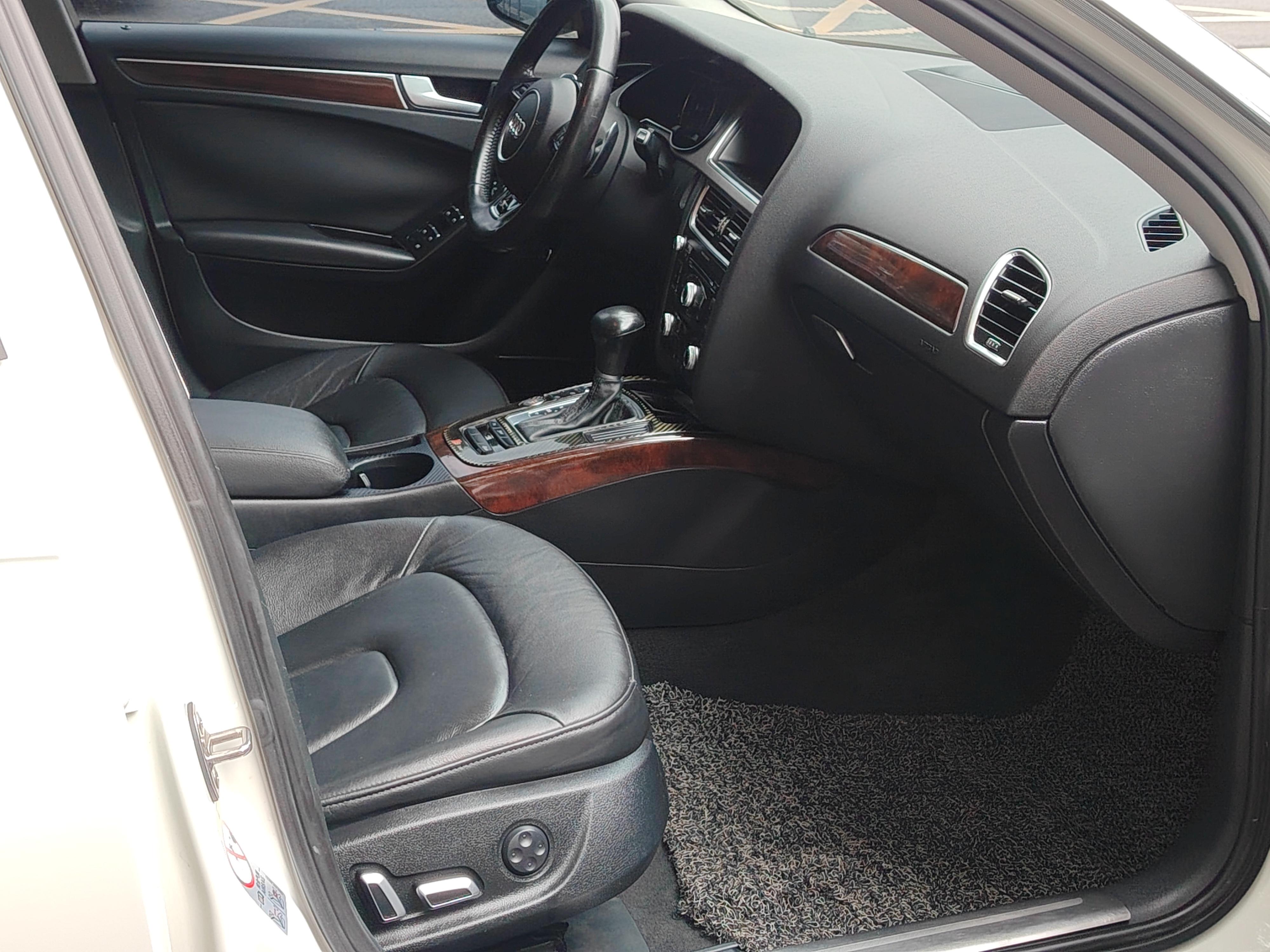 Audi A4 2015 thumb 7