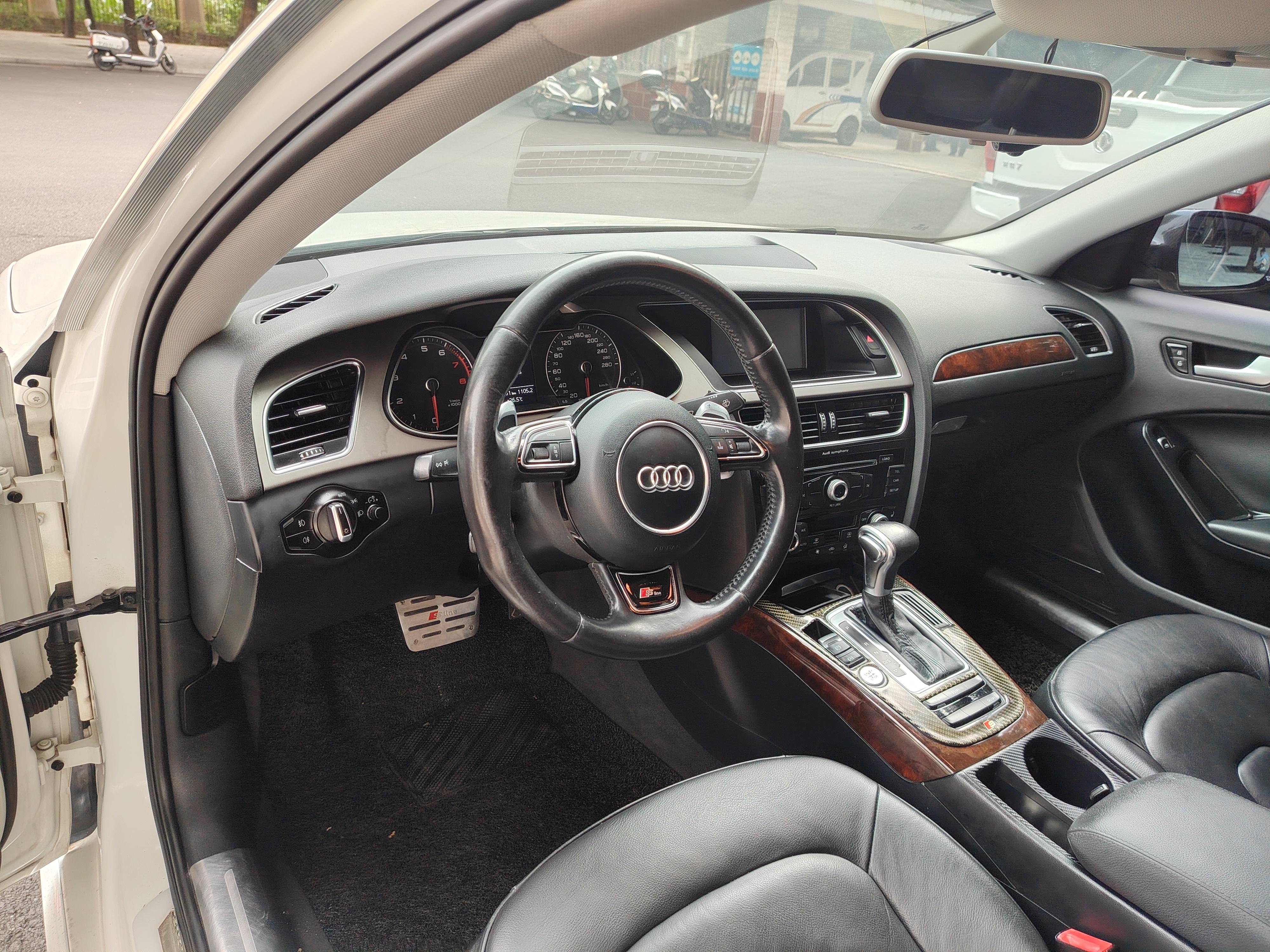 Audi A4 2015 thumb 9