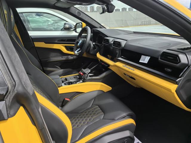 Lamborghini Urus SE 2025 thumb 5