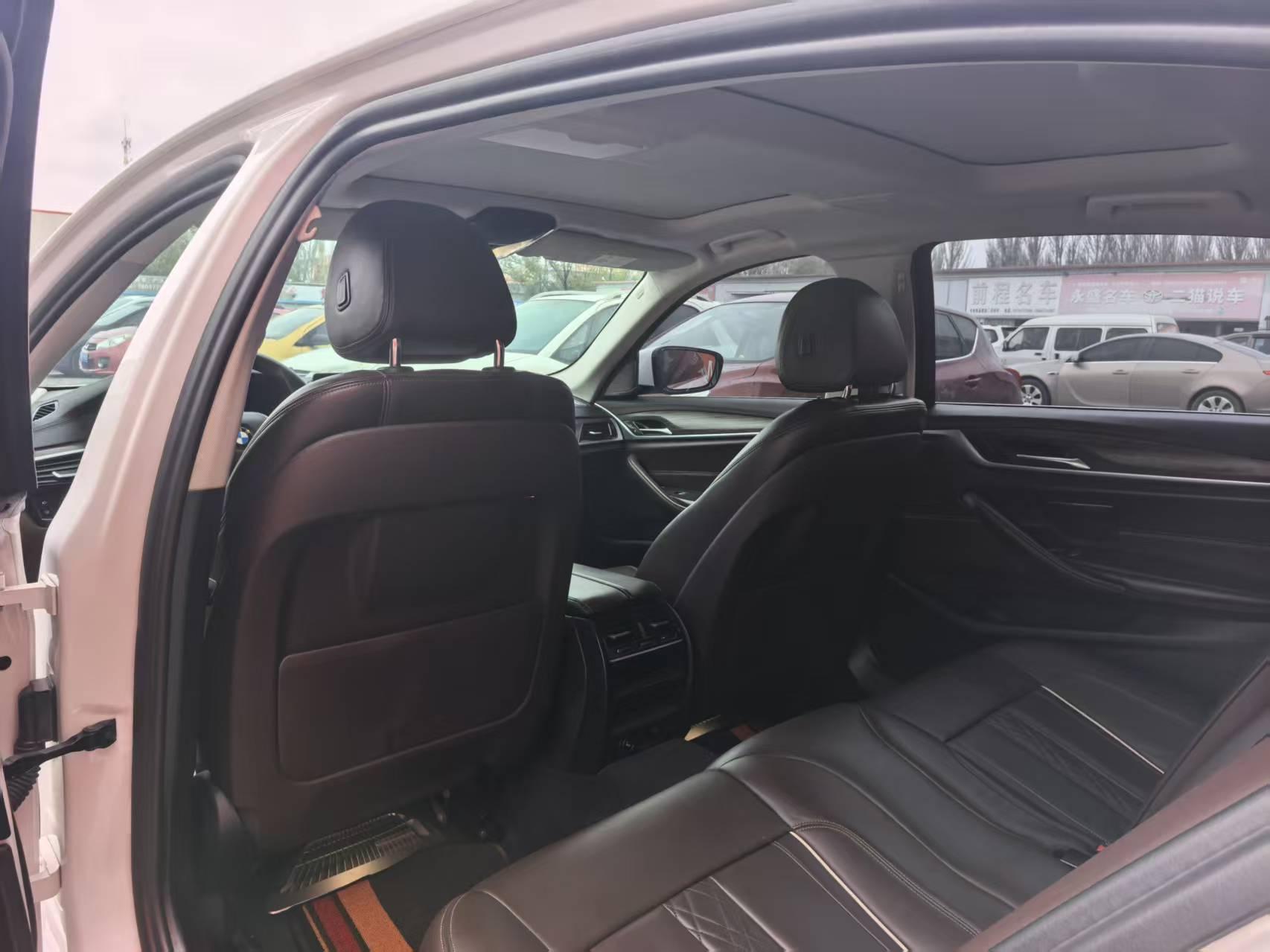 BMW 5 серии 2018 thumb 7