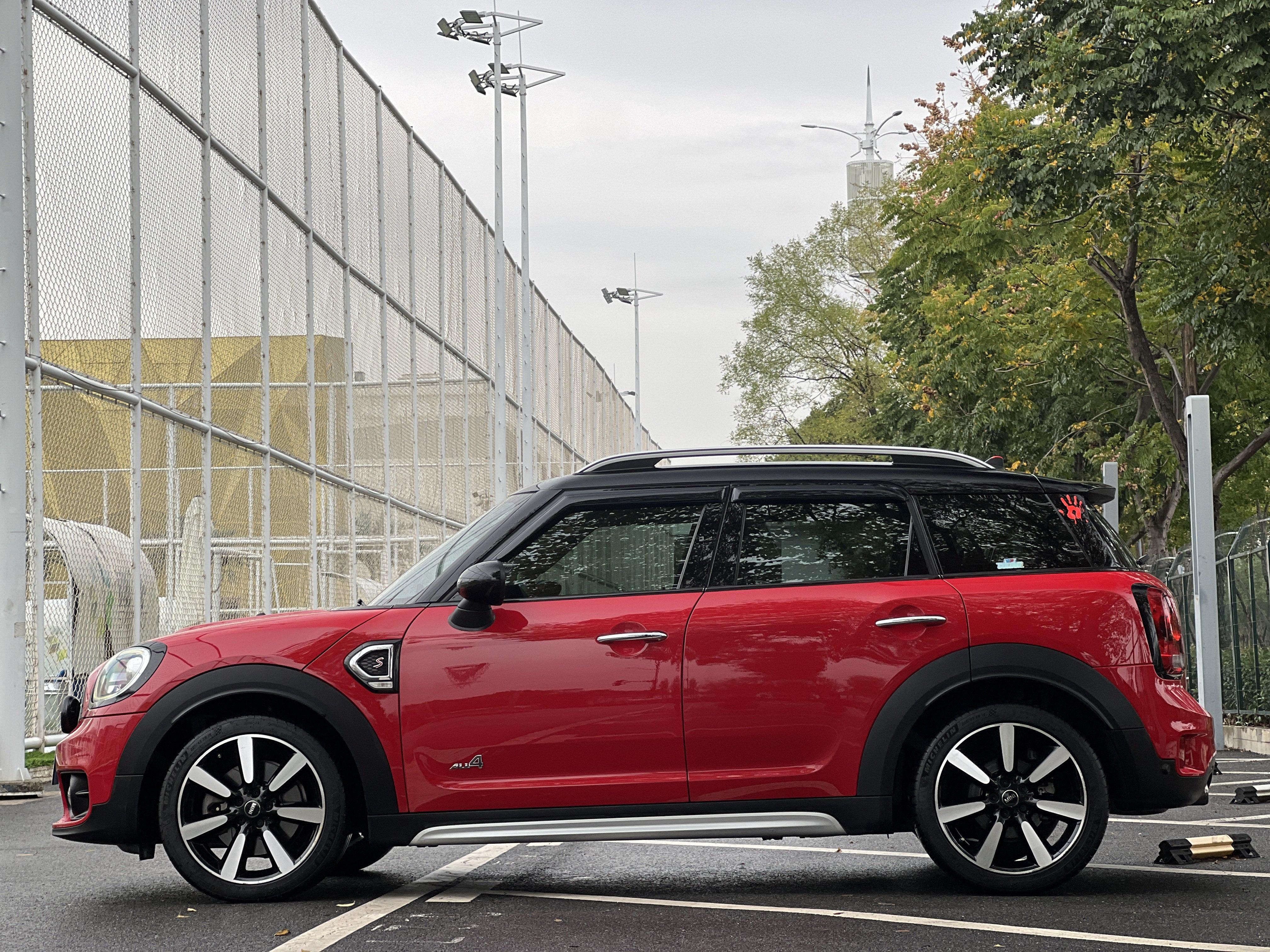 Mini Countryman 2018 thumb 2