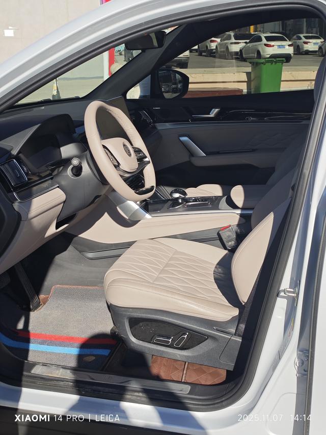 BYD Tang 2025 thumb 4