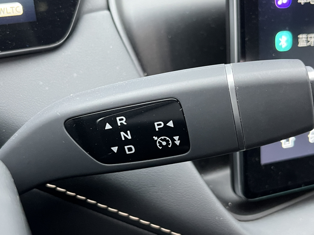 Audi A4 2024 thumb 12
