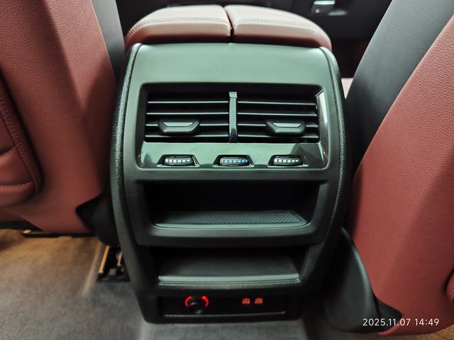 BMW X5 2023 thumb 9