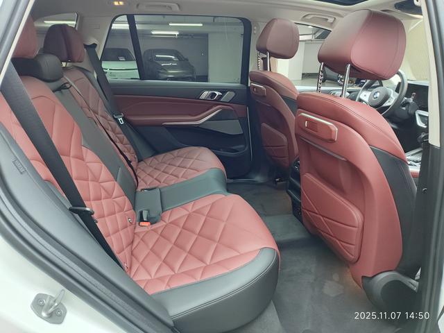 BMW X5 2023 thumb 12