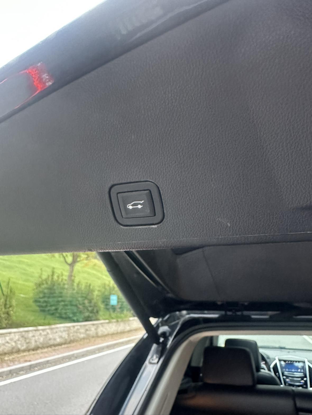 Cadillac SRX 2016 thumb 8