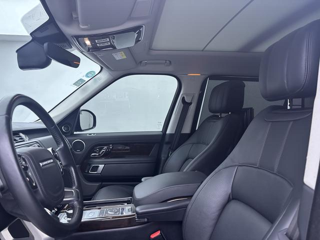 Land Rover Range Rover 2020 thumb 2