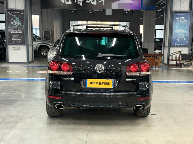 Volkswagen Touareg 2010 thumb 3