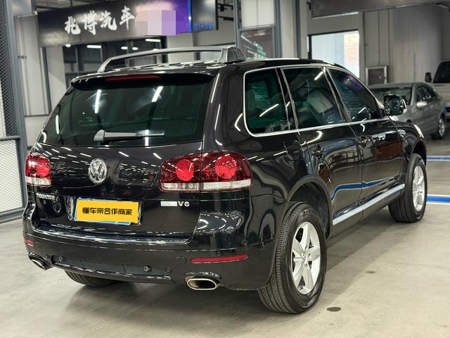 Volkswagen Touareg 2010 thumb 4