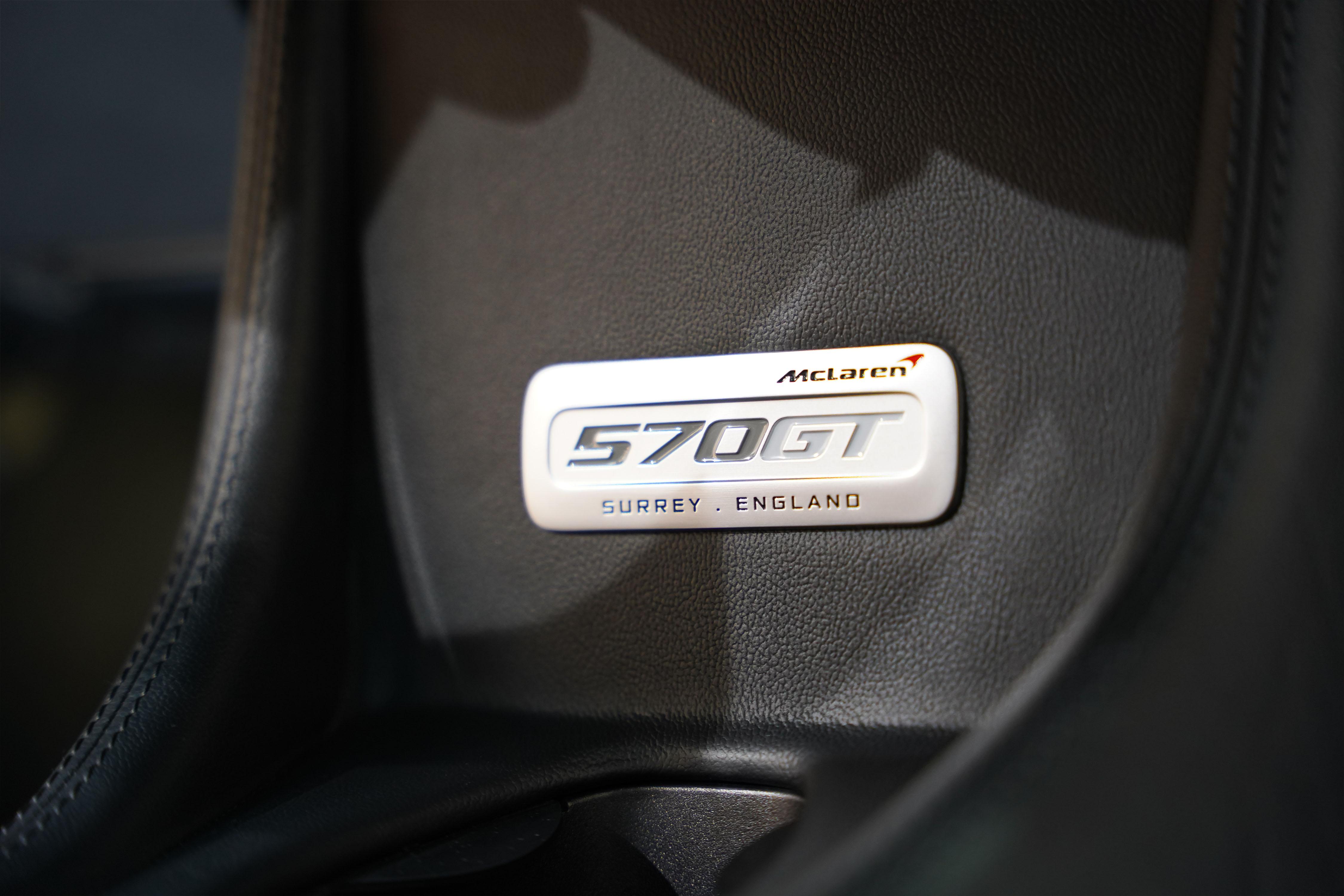 McLaren 570GT 2018 thumb 7