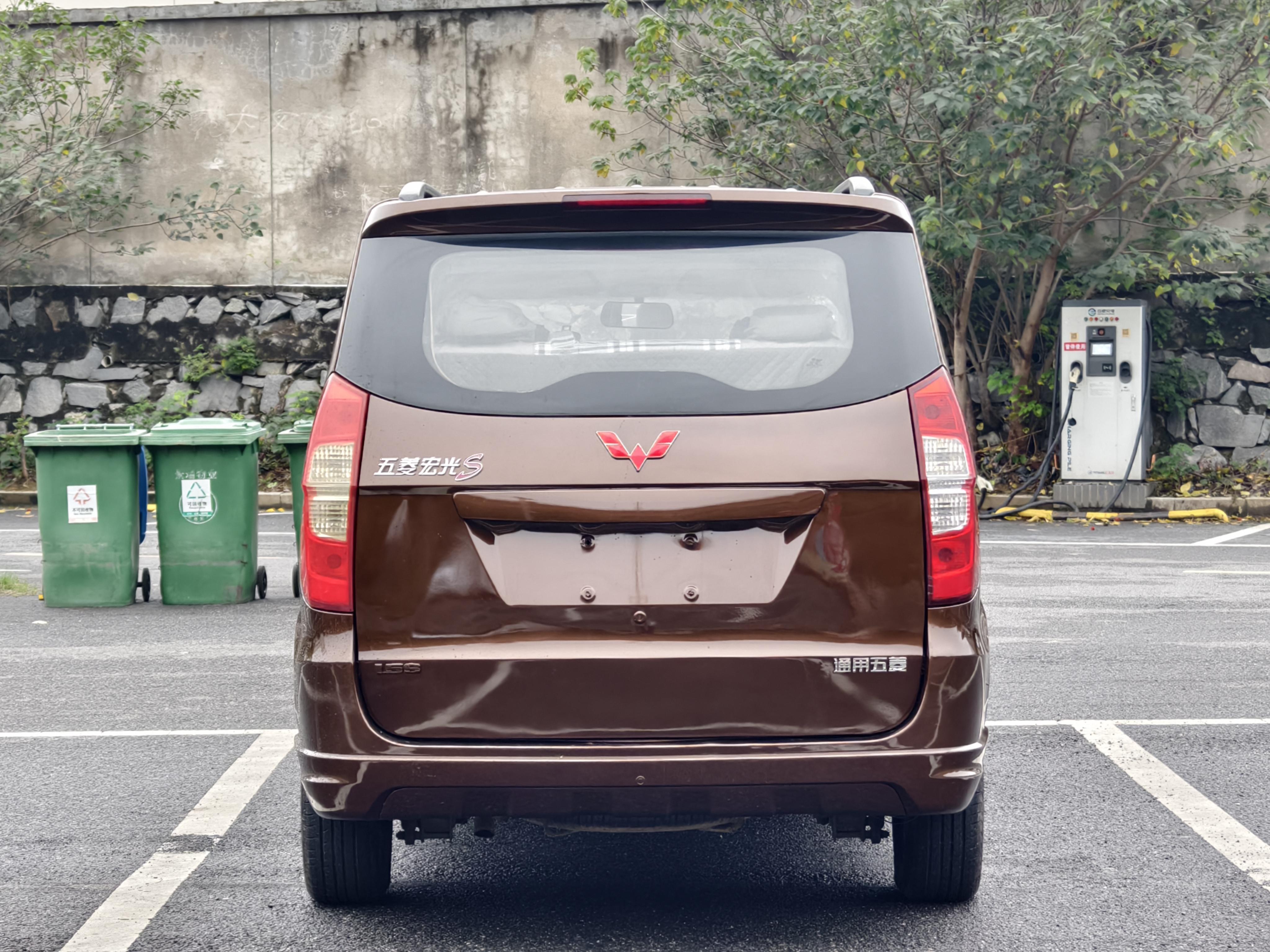 Wuling Hong Guang 2017 thumb 4