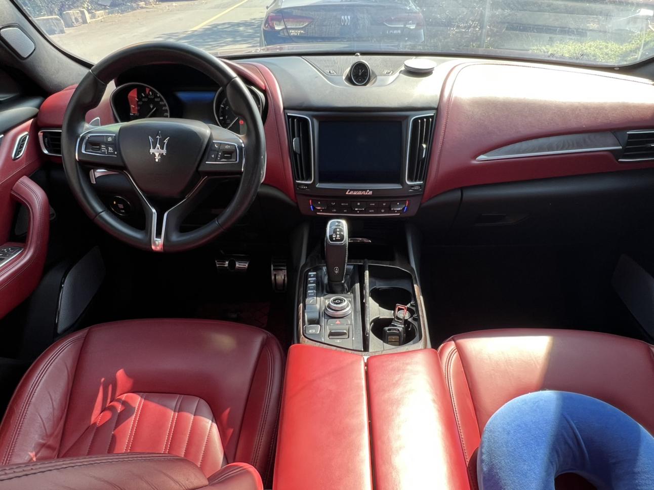 Maserati Levante 2017 thumb 8