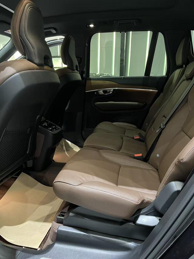 Volvo XC90 2025 thumb 6