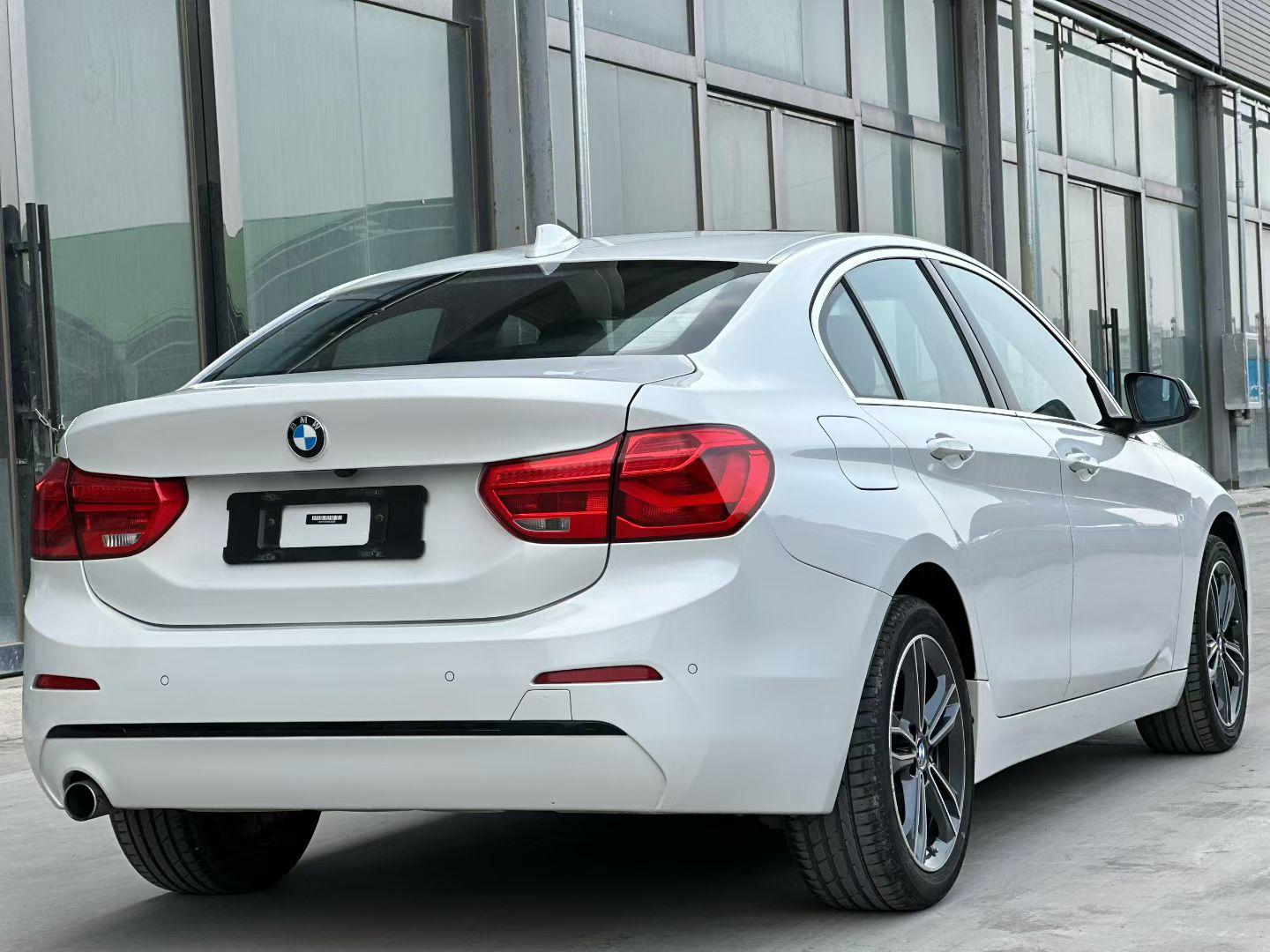 BMW 1 серии 2019 thumb 4