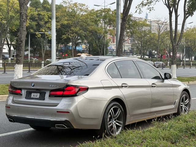 BMW 5 серии 2022 thumb 3