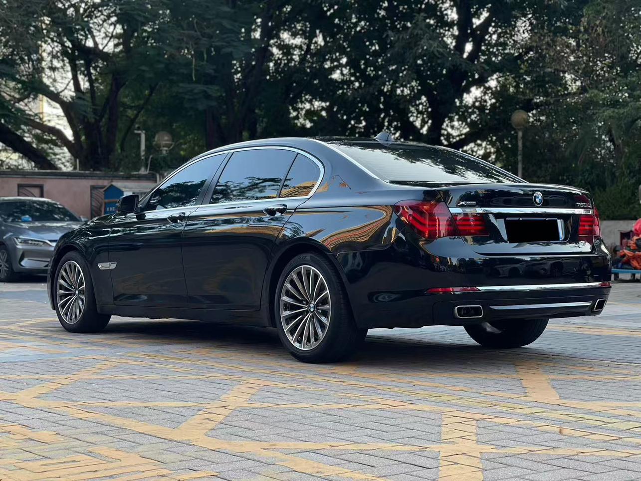 BMW 7 серии 2016 thumb 2