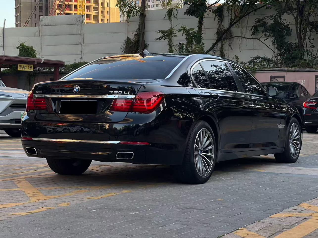 BMW 7 серии 2016 thumb 4