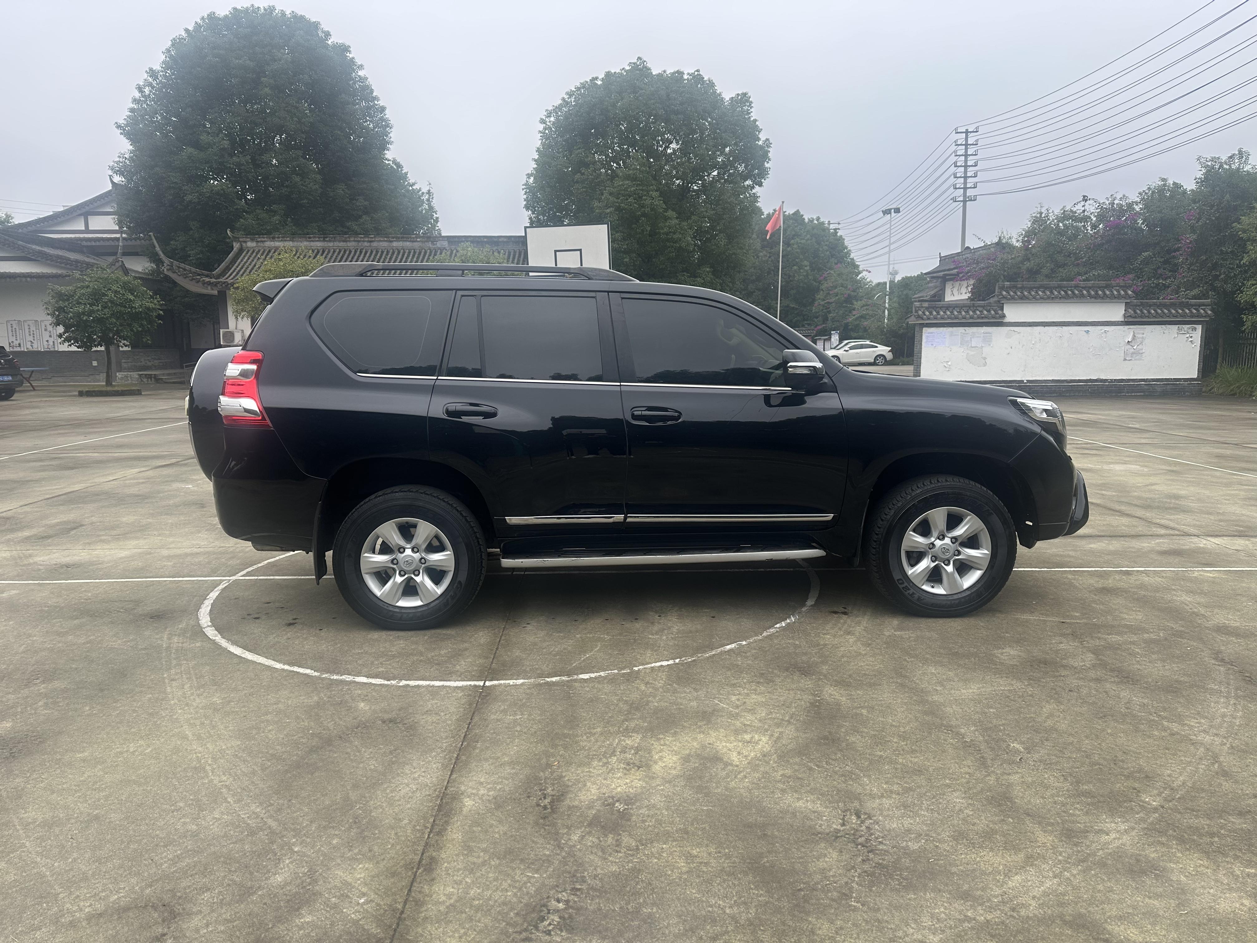Toyota Land Cruiser Prado 2015 thumb 5