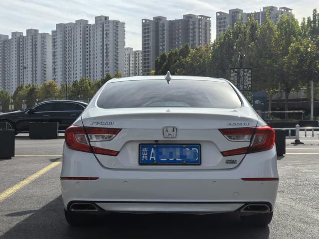 Honda Accord 2021 thumb 6