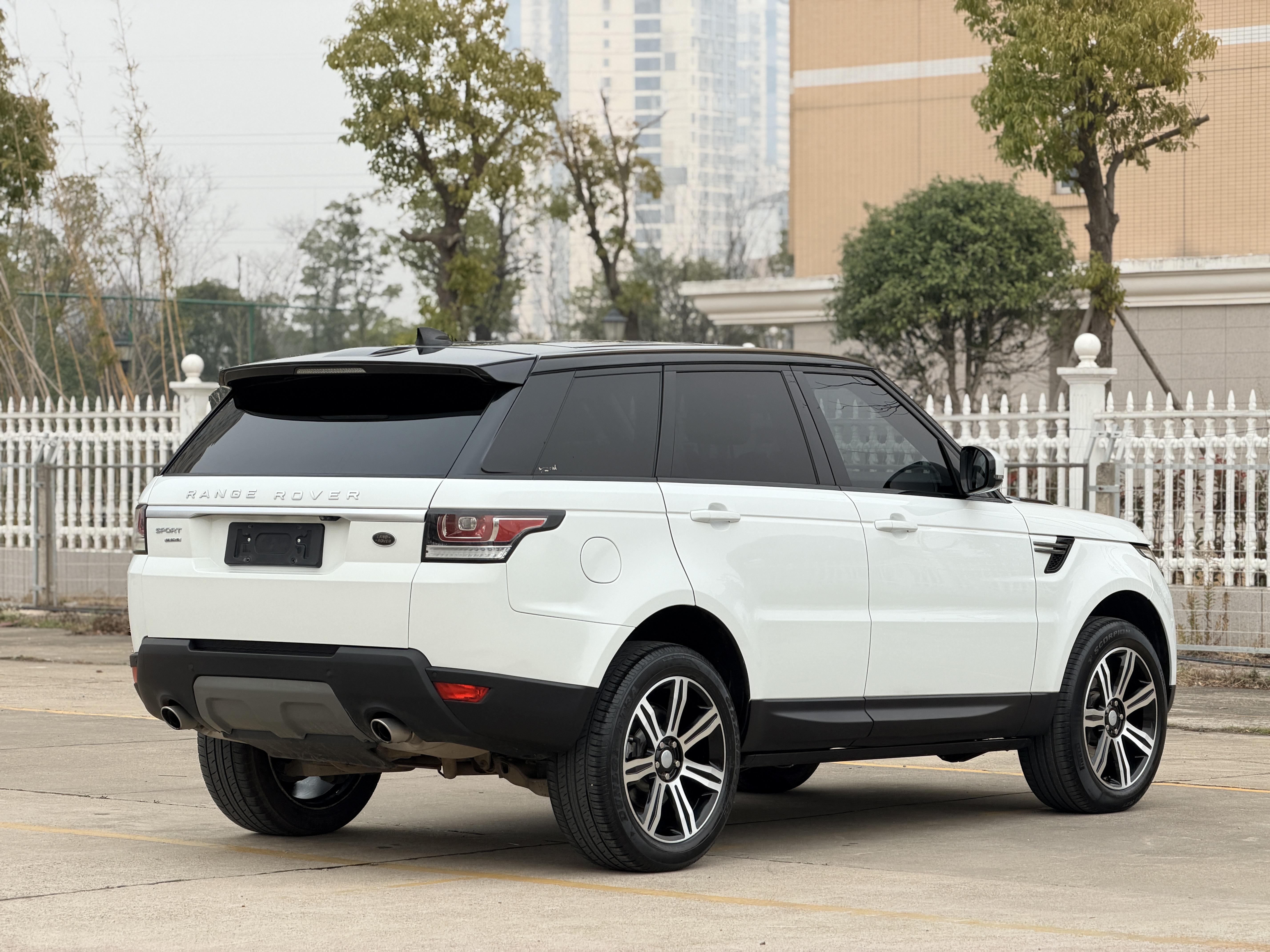 Land Rover Range Rover Sport 2018 thumb 4