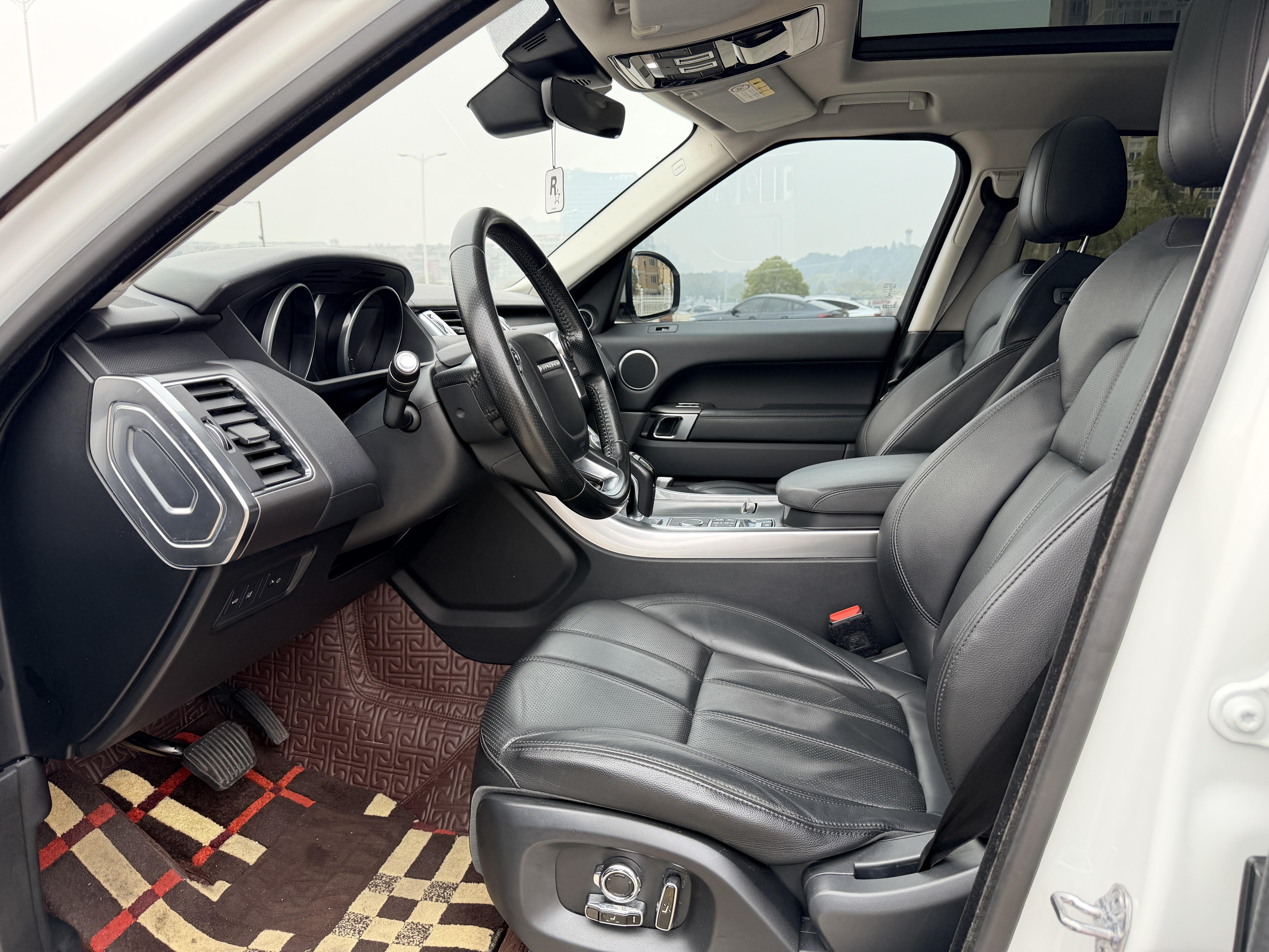 Land Rover Range Rover Sport 2018 thumb 8