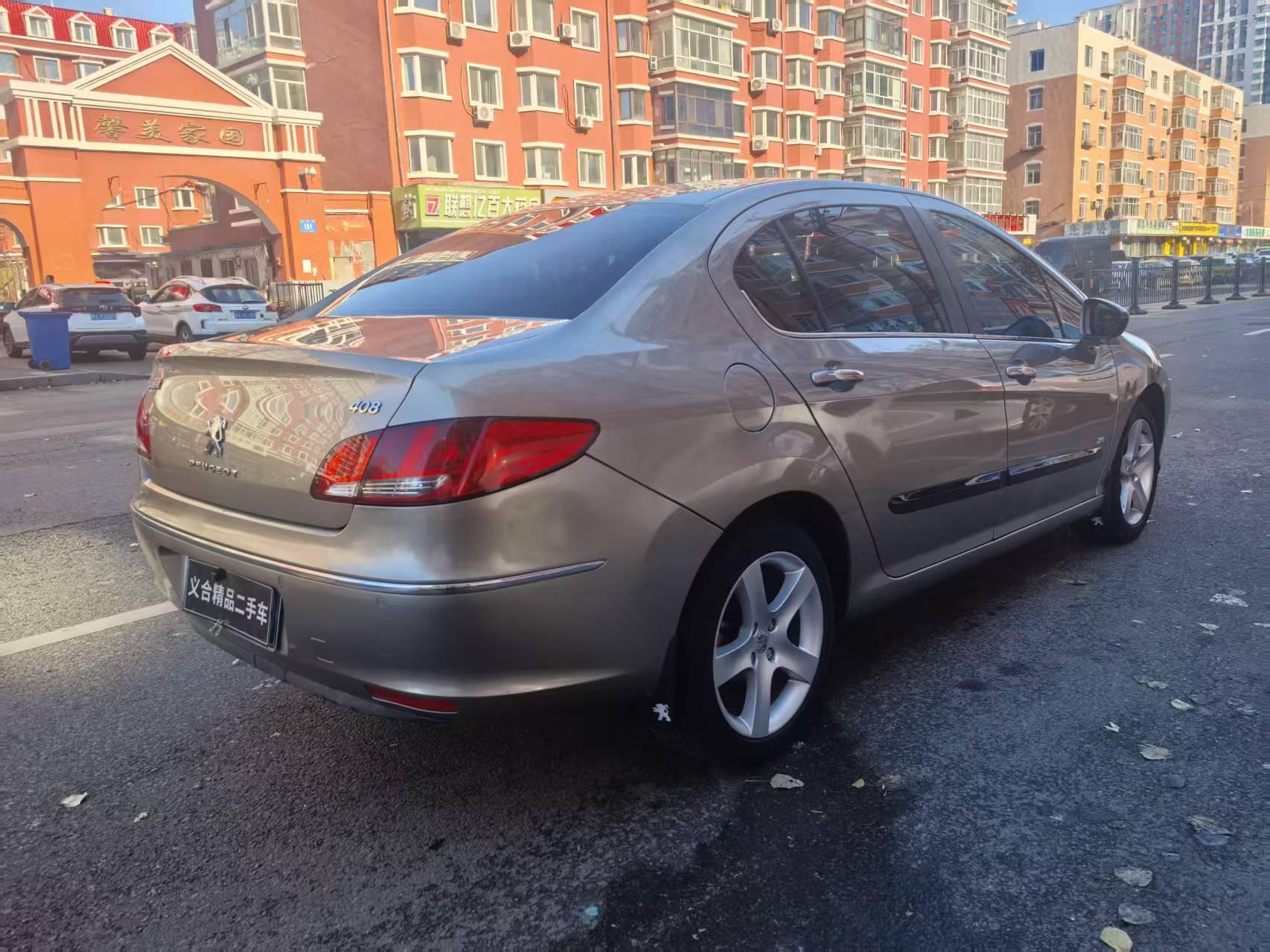Peugeot 408 2012 thumb 4