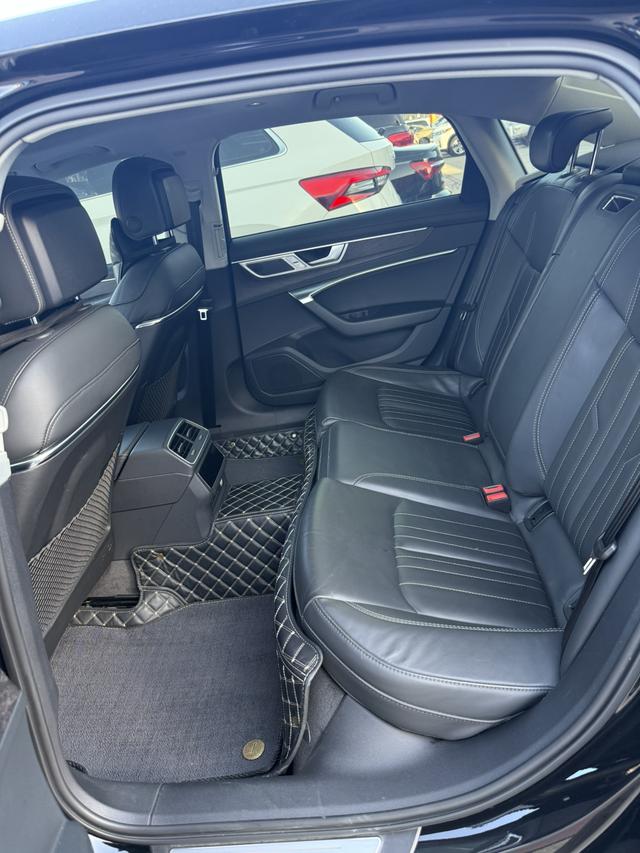 Audi A6 2023 thumb 10