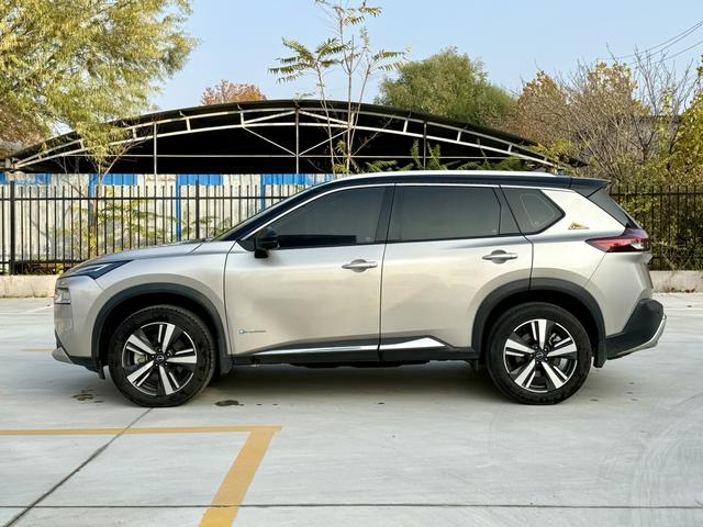 Nissan X-Trail 2023 thumb 5