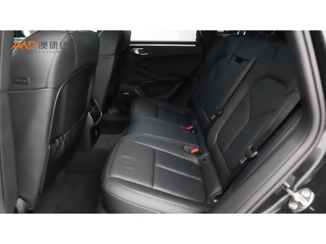 Porsche Macan 2023 thumb 4