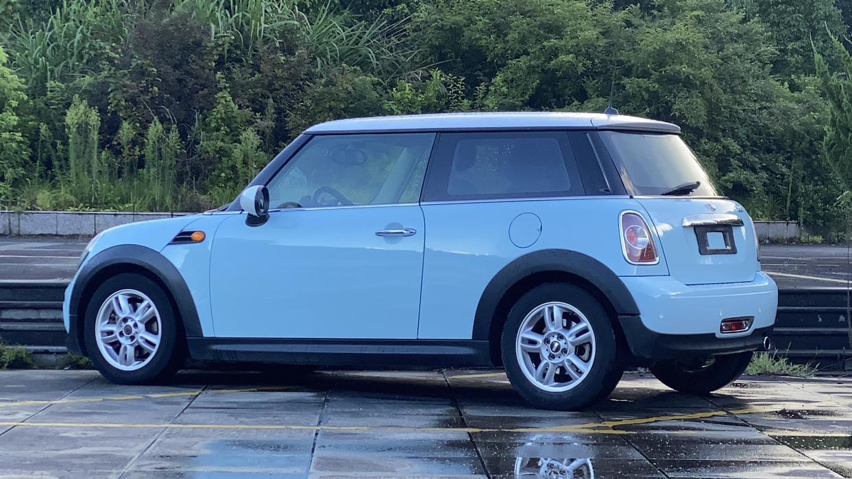 Mini Hatch 2011 thumb 2