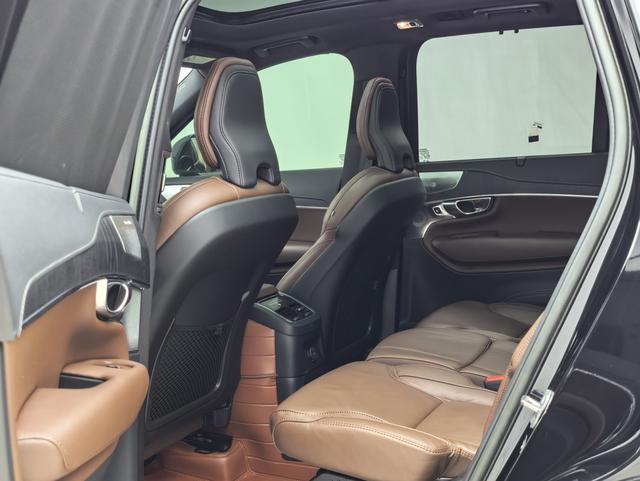 Volvo XC90 2022 thumb 2