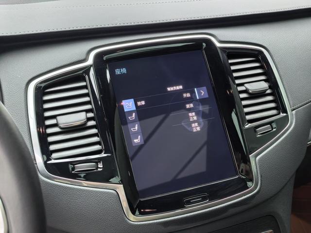 Volvo XC90 2022 thumb 8