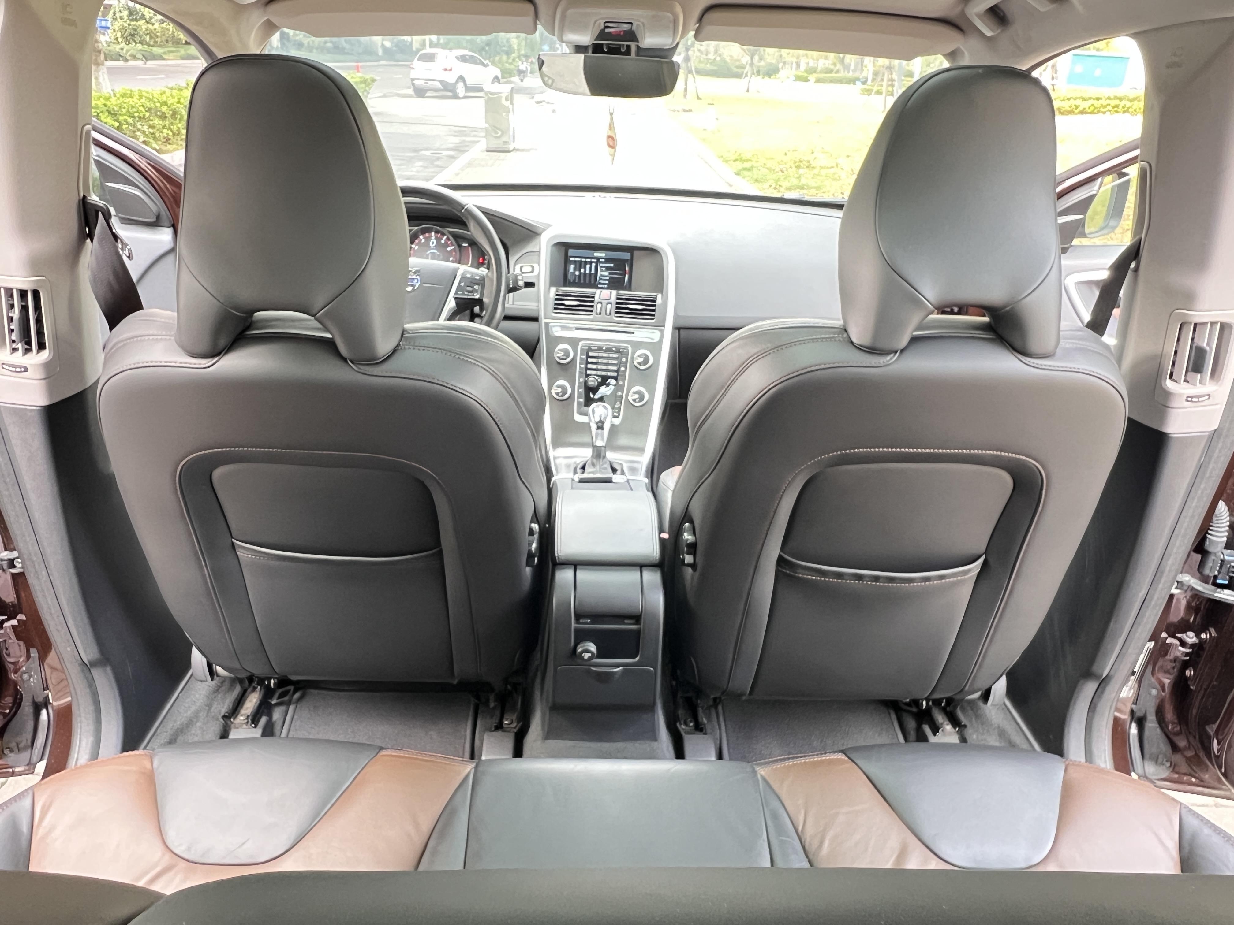 Volvo XC60 2014 thumb 8