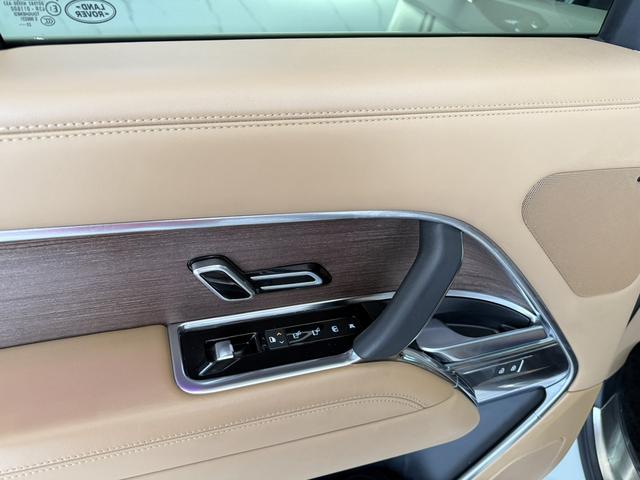 Land Rover Range Rover 2023 thumb 6