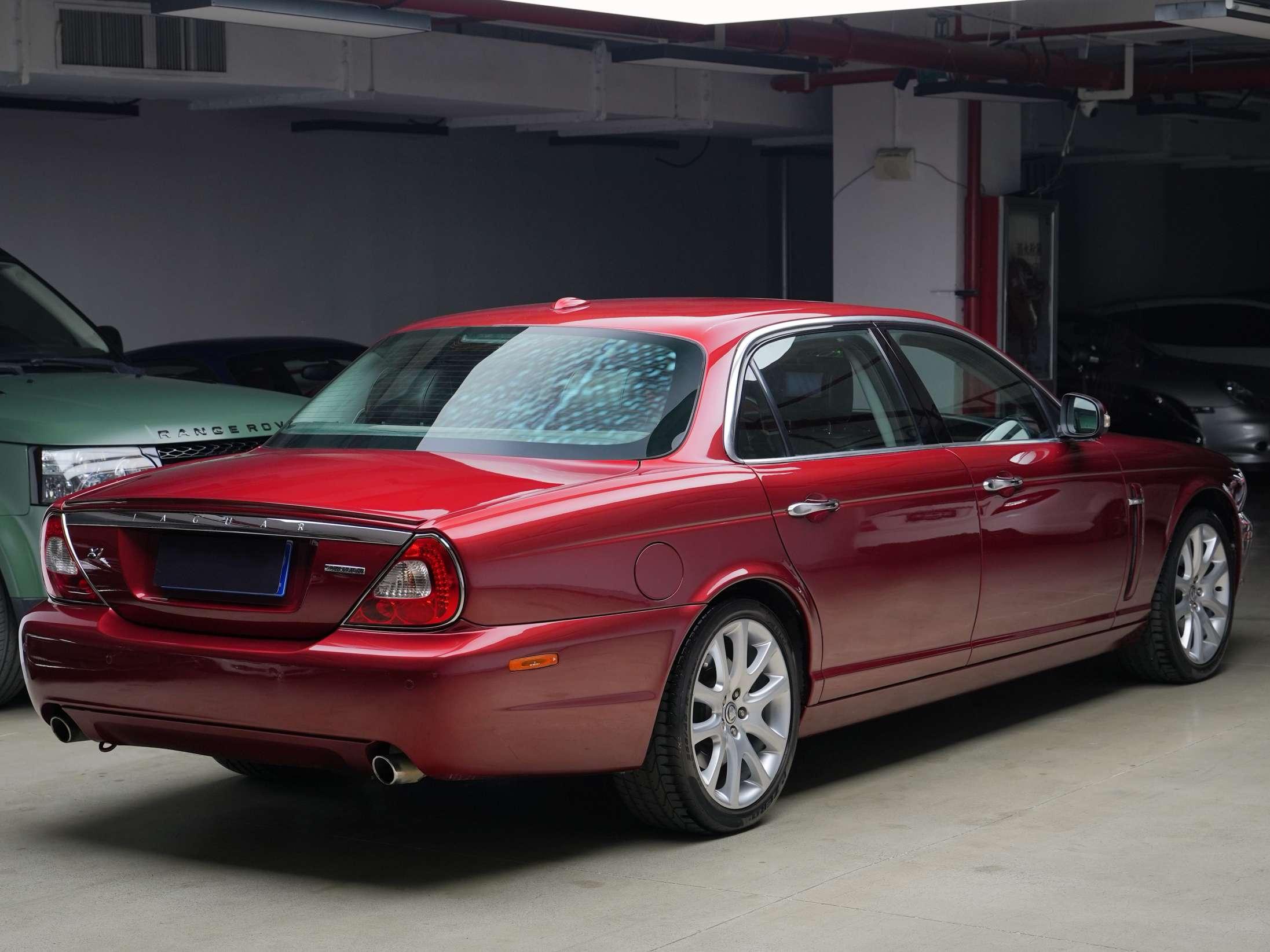 Jaguar XJ 2009 thumb 2